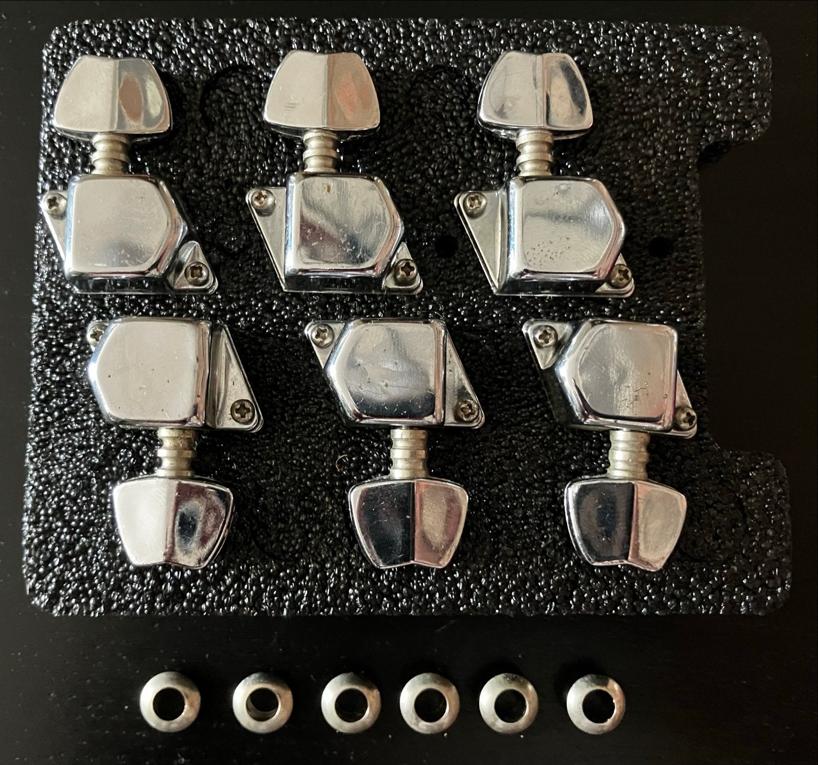 Set van 6 stemmechanieken/tuners voor Stratocaster gitaar, Verzenden, Gebruikt