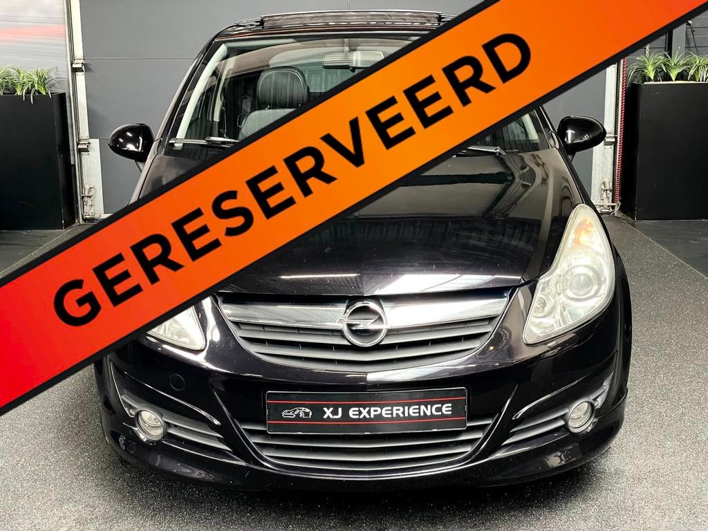 Opel Corsa 1.4-16V '111' Edition OPC LINE PANODAK AIRCO, Voorwielaandrijving, Euro 5, 101 pk, 4 cilinders