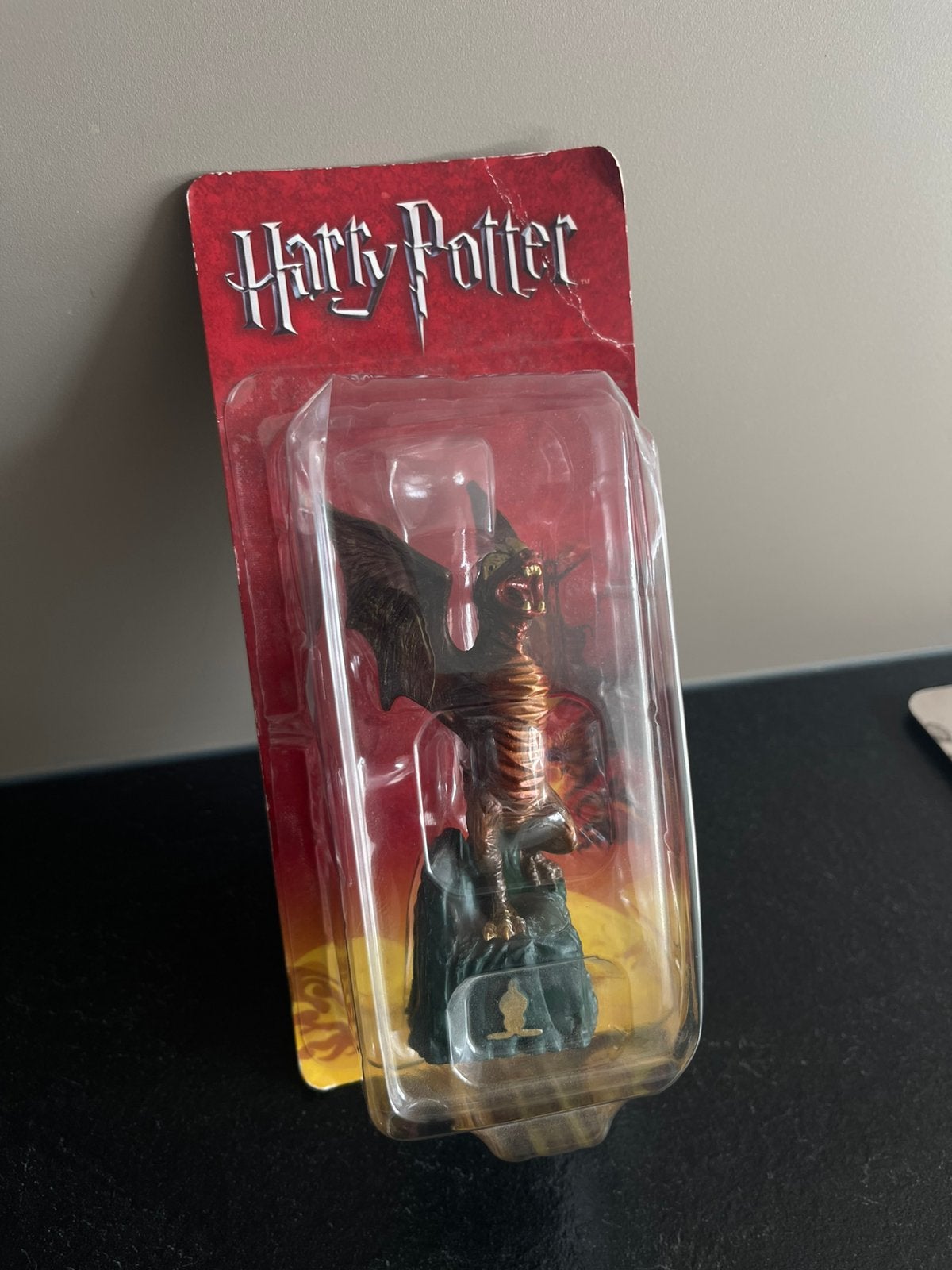Harry Potter draak schaakstuk in originele verpakking., Ophalen of Verzenden, Nieuw, Actiefiguurtje