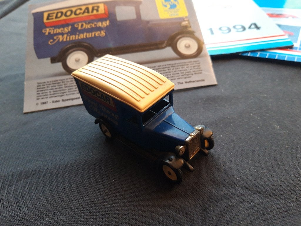 Edocar - Lledo Dennis bestelwagen, Ophalen of Verzenden, Zo goed als nieuw, Auto
