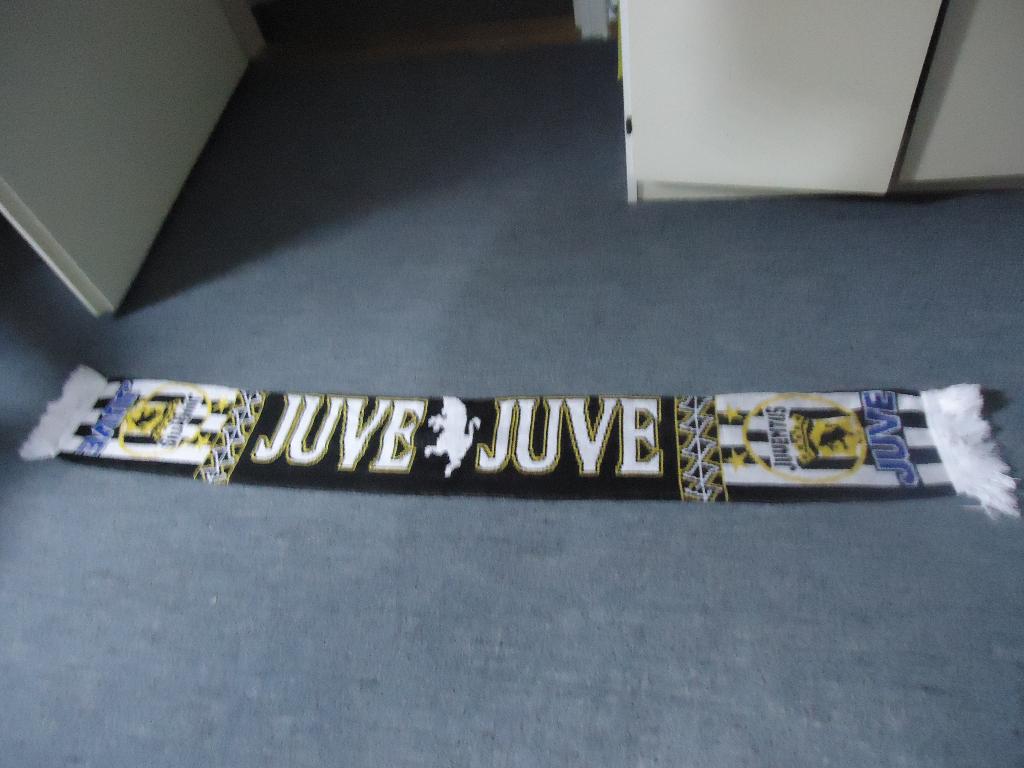 JUVENTUS sjaal, Maat XS of kleiner, Verzenden, Shirt