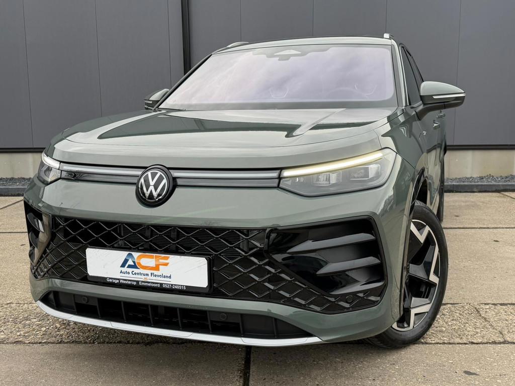 Volkswagen Tayron 1.5 eHybrid R-Line Edition 272 PK NIEUW &, 1498 cc, Zwart, 4 cilinders, Nieuw