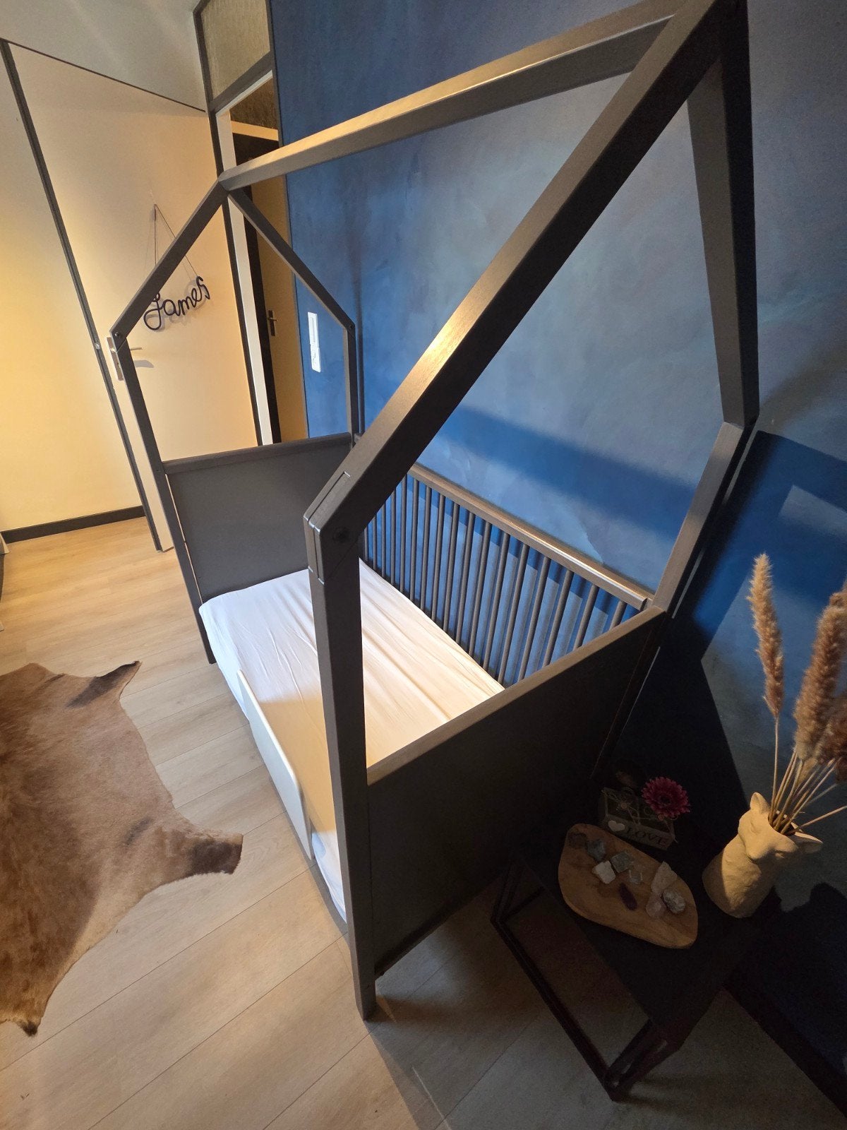 Foto 2 van Ledikant/bed en Commode - Grijs  Stokke Home