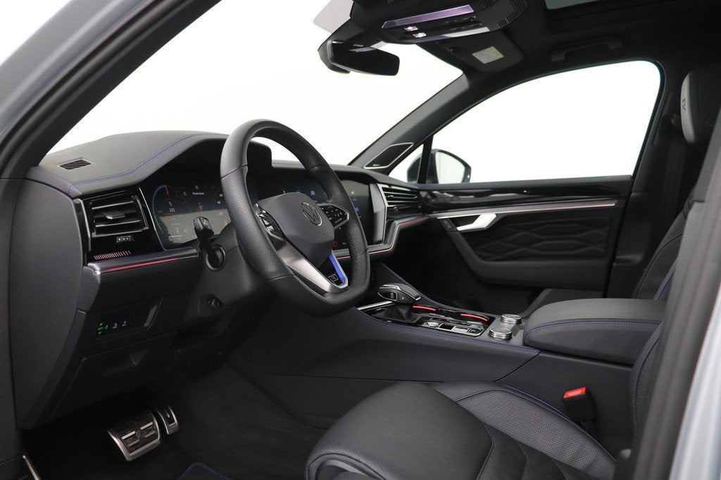 Volkswagen Touareg 3.0 TSi eHybrid 4MOTION R Edition | Lucht, Auto's, Volkswagen, Automaat, 14 kWh, Gebruikt, 2995 cc