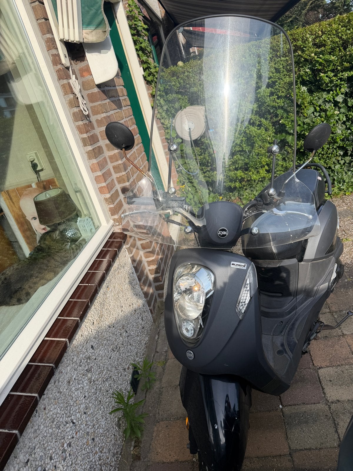 Sym Mio Scooter - Zwart/Grijs, Goede Staat, Fietsen en Brommers, Gebruikt, Benzine, Maximaal 25 km/u, Ophalen