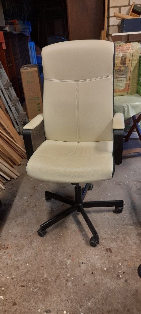 bureaustoel Gratis, Huis en Inrichting, Bureaustoelen, Ophalen, Gebruikt, Beige, Bureaustoel