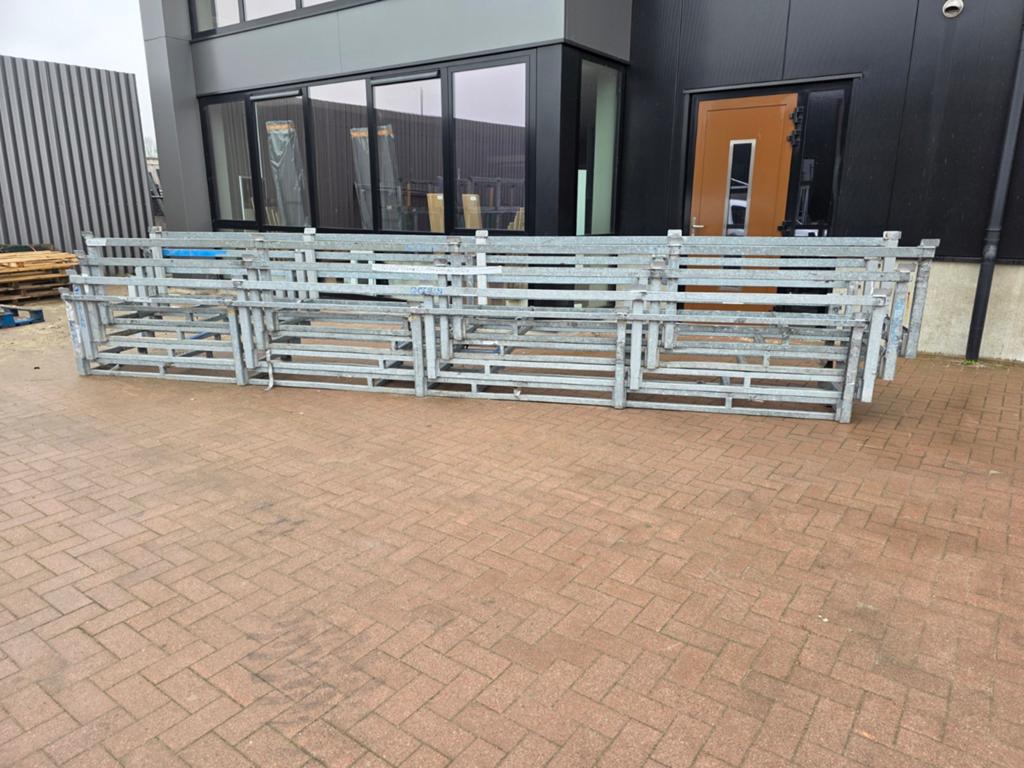 4x Stapelbare Langmateriaal Containers - 6m x 75cm x 75cm, Ophalen
