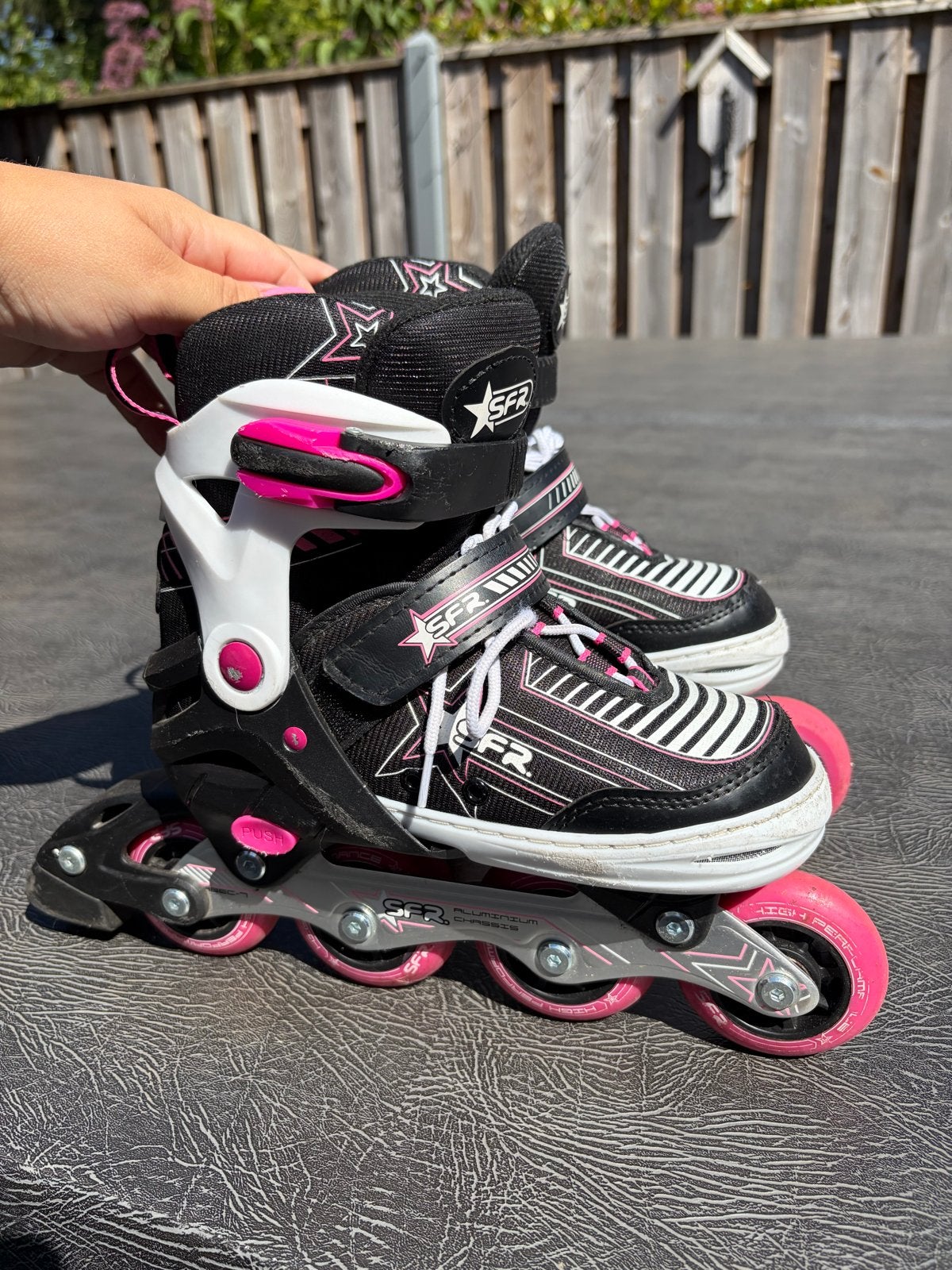 SFR Verstelbare Skeelers Maat 30-34, Sport en Fitness, Skeelers, Overige merken, Kinderen, Ophalen of Verzenden, Inline skates 4 wielen