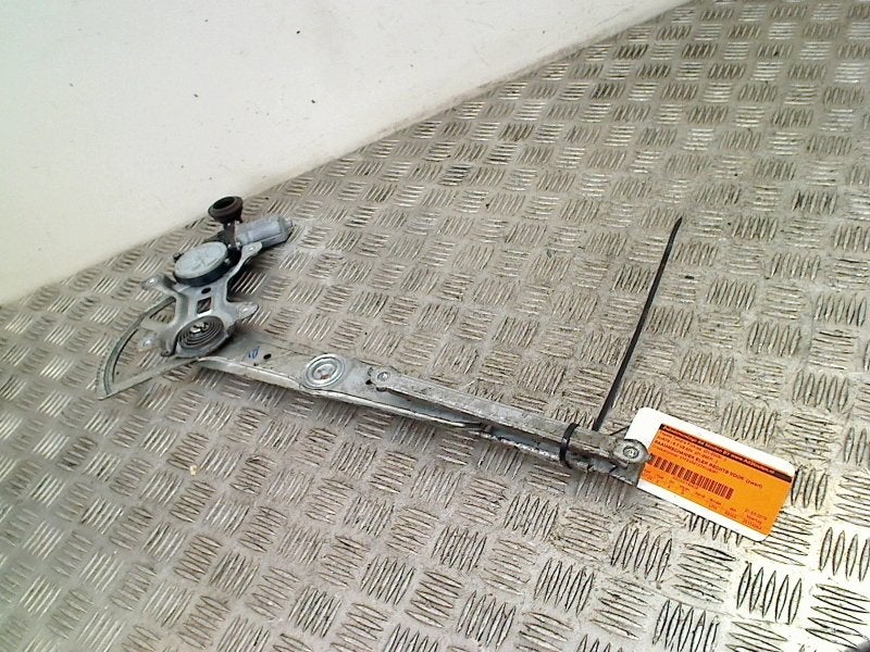 Raammechaniek Elek Rechts Voor + MOTOR Tundra (K5/K6) 2007, Gebruikt, Kundenbetreuung@toyota.de, Toyota-Allee 2, Köln 50858, , Duitsland