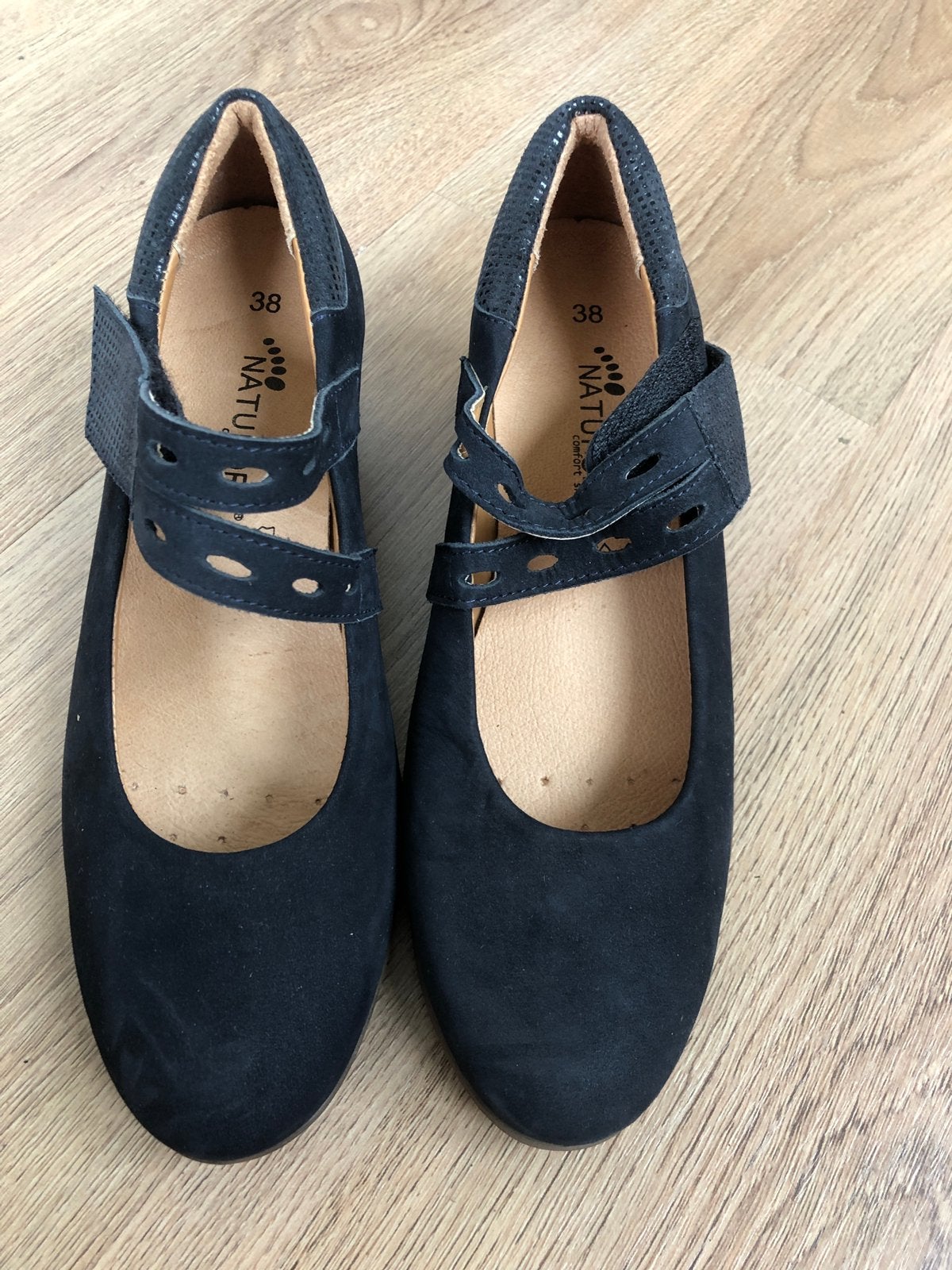 Natuform zwartblauwe schoenen 38, Kleding | Dames, Nieuw, Ophalen of Verzenden, Sneakers of Gympen, X