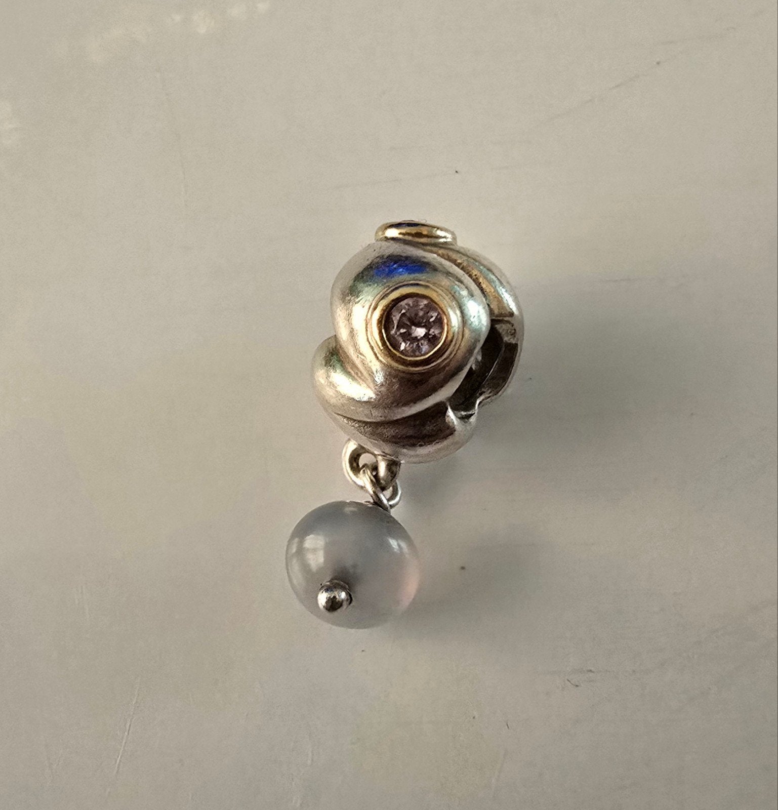 Zeldzame zilveren Pandora bedel met goud en chalcedoon, Ophalen of Verzenden, Zo goed als nieuw, Goud, Pandora