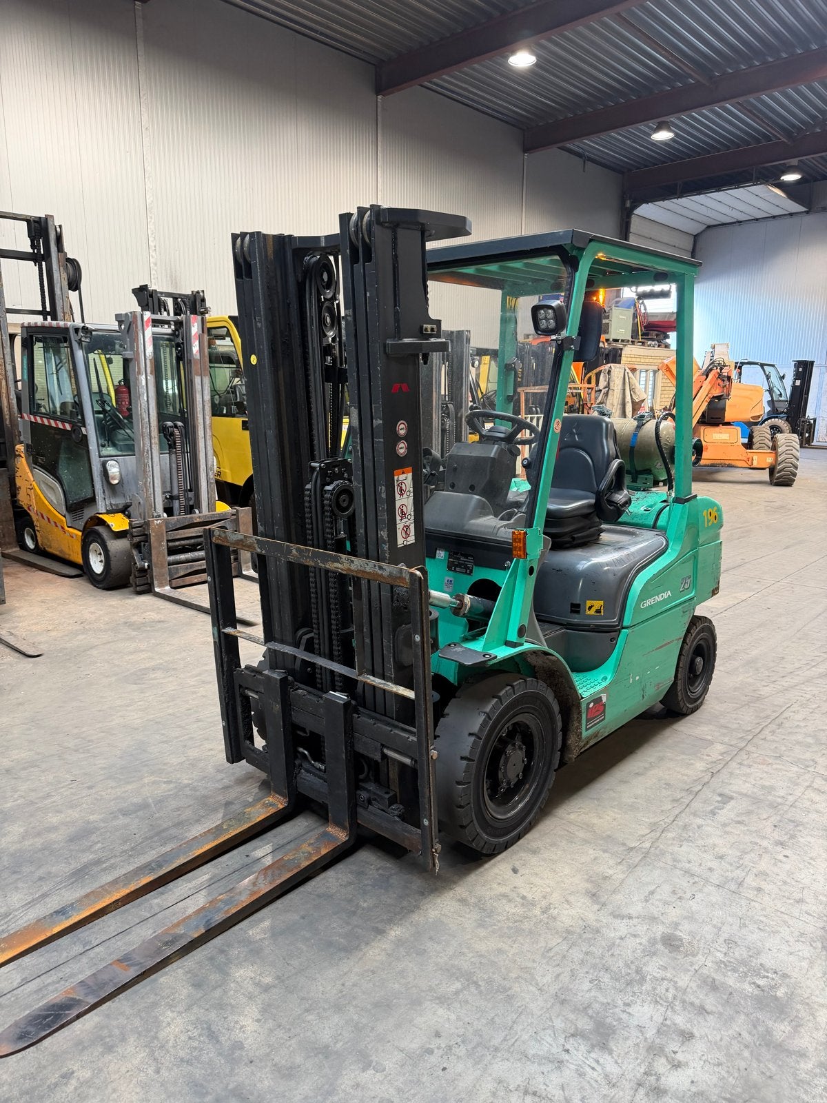 Mitsubishi 2.5t Heftruck - LPG Aandrijving, Zakelijke goederen, Machines en Bouw | Heftrucks en Intern transport, 2000 tot 3000 kg