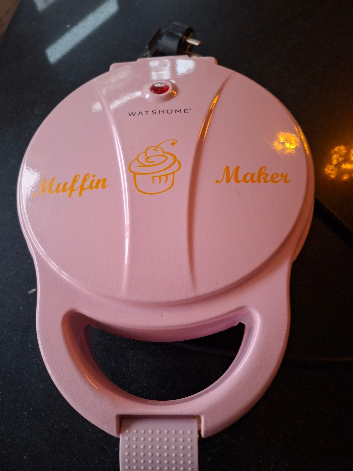 WatsHome Cupcake Maker / Muffin Machine - Roze, Ophalen of Verzenden, Zo goed als nieuw