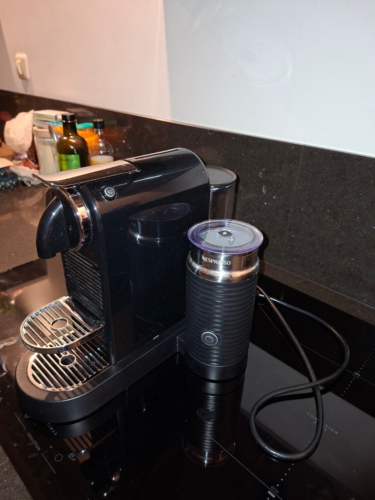 Nespresso Pixie met melkopschuimer