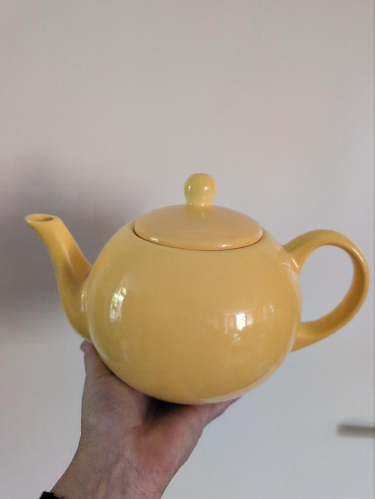 Gele theepot - Zo goed als nieuw, Geel, Zo goed als nieuw, Steen/keramiek, Overige merken