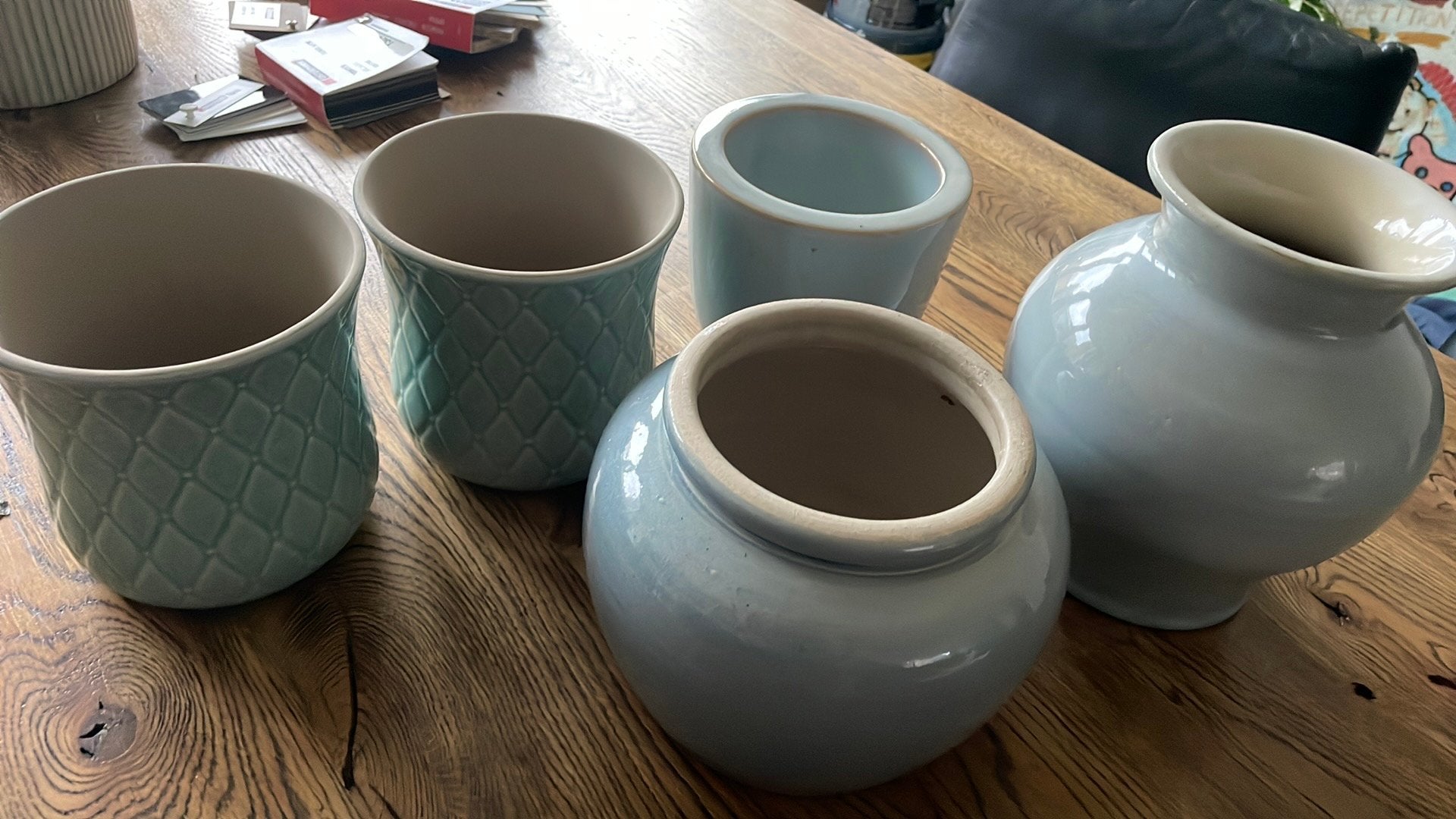 Lichtblauwe / turquoise bloempotten, Ophalen, Rond, Zo goed als nieuw, Aardewerk