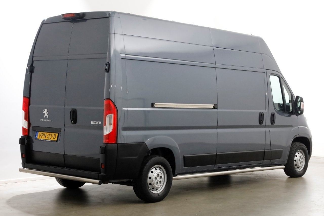 Peugeot Boxer 335 2.2 BlueHDi 140pk L3H3 Premium Airco/Camer, Voorwielaandrijving, 2005 kg, Gebruikt, Euro 6
