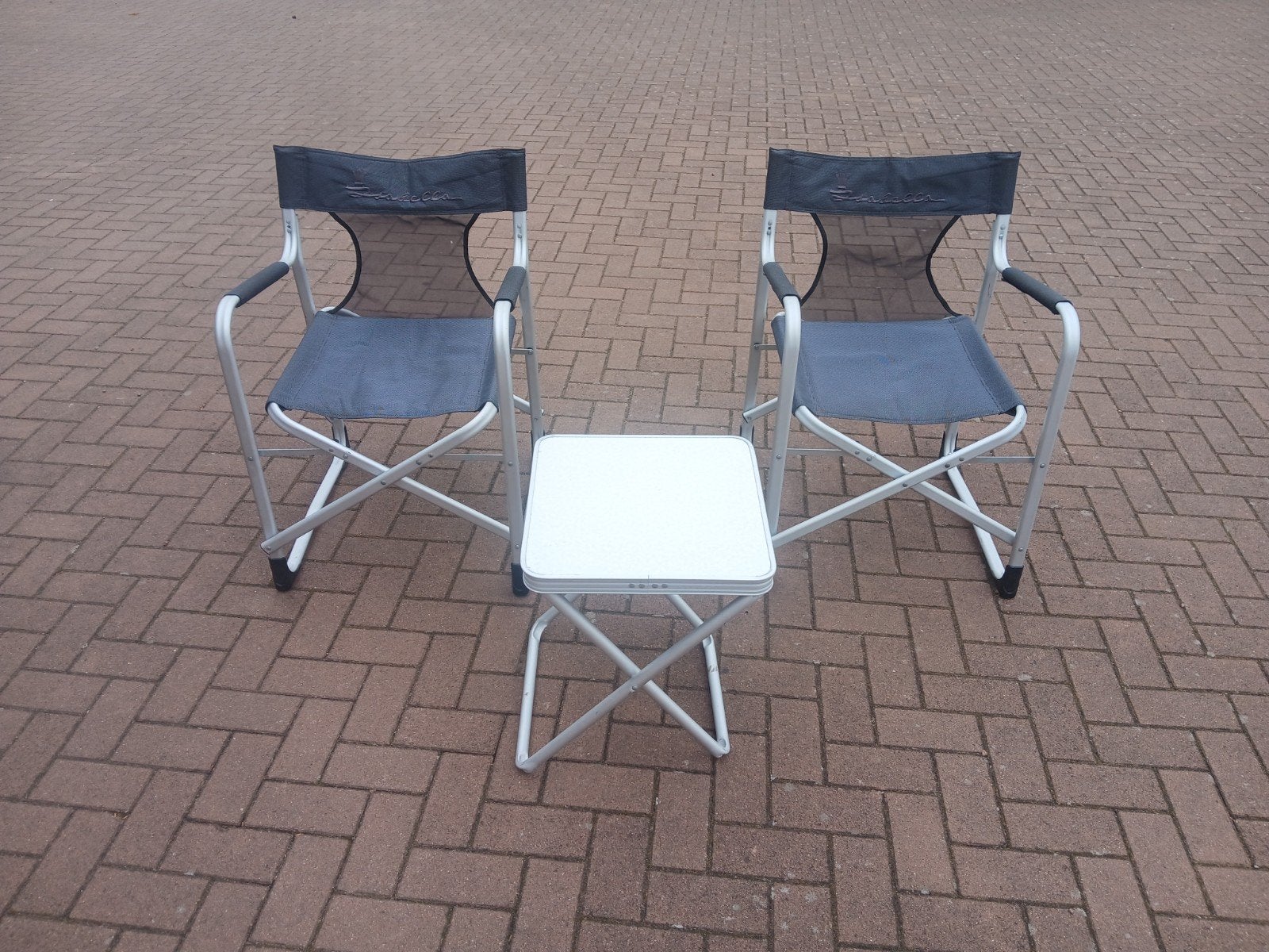 Isabella inklapbare regisseurs stoelen +inklapbaar tafeltje, Ophalen, Zo goed als nieuw, Campingstoel