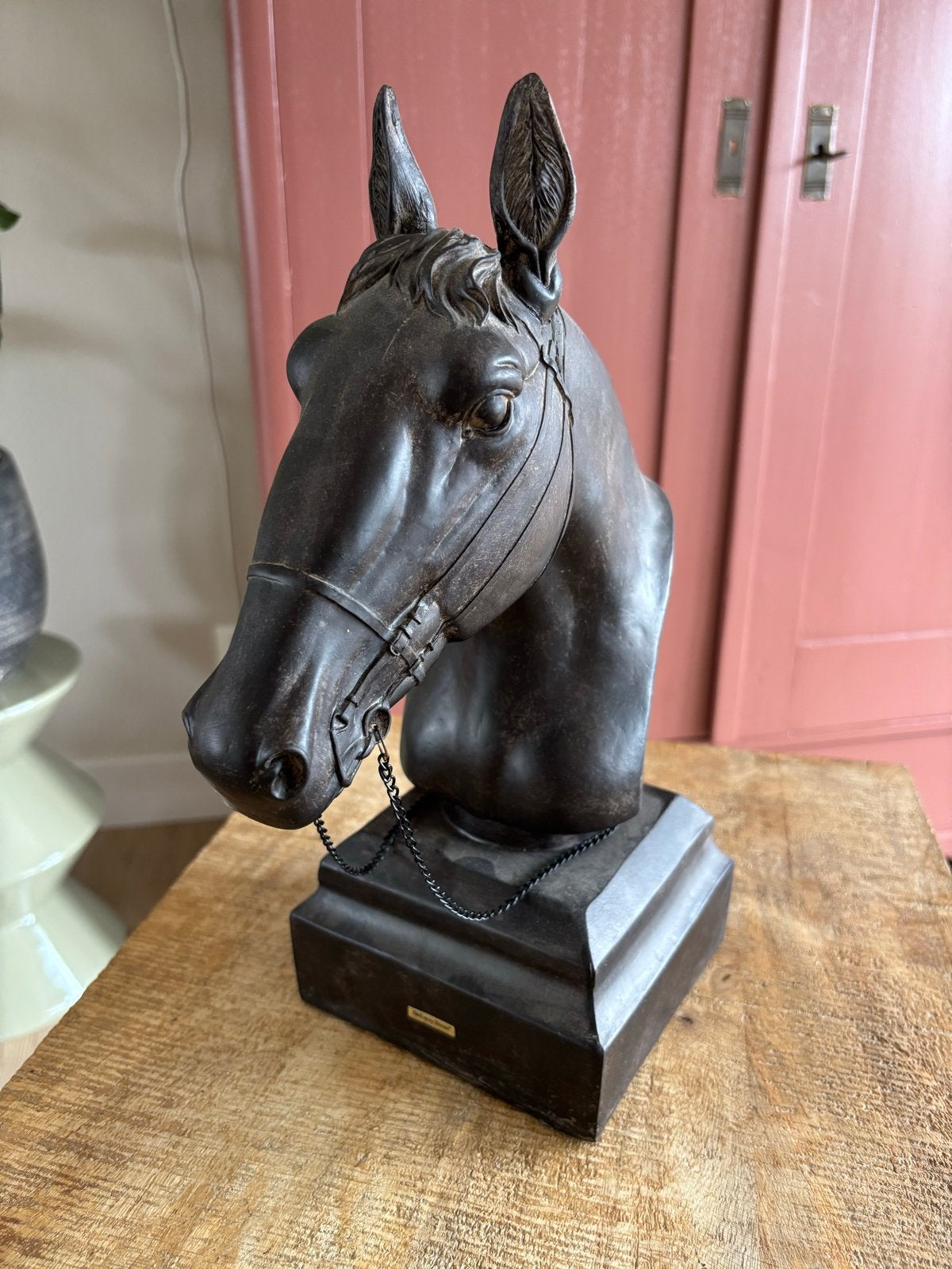 Paardenhoofd op sokkel, Ophalen, Buste, 20 - 50 cm, Bruin