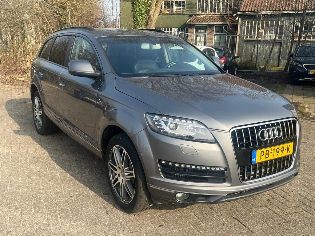 Bomvolle Audi Q7 3.0 TDI facelift 7 persoons, Auto's, Automaat, Euro 5, 2275 kg, Zwart