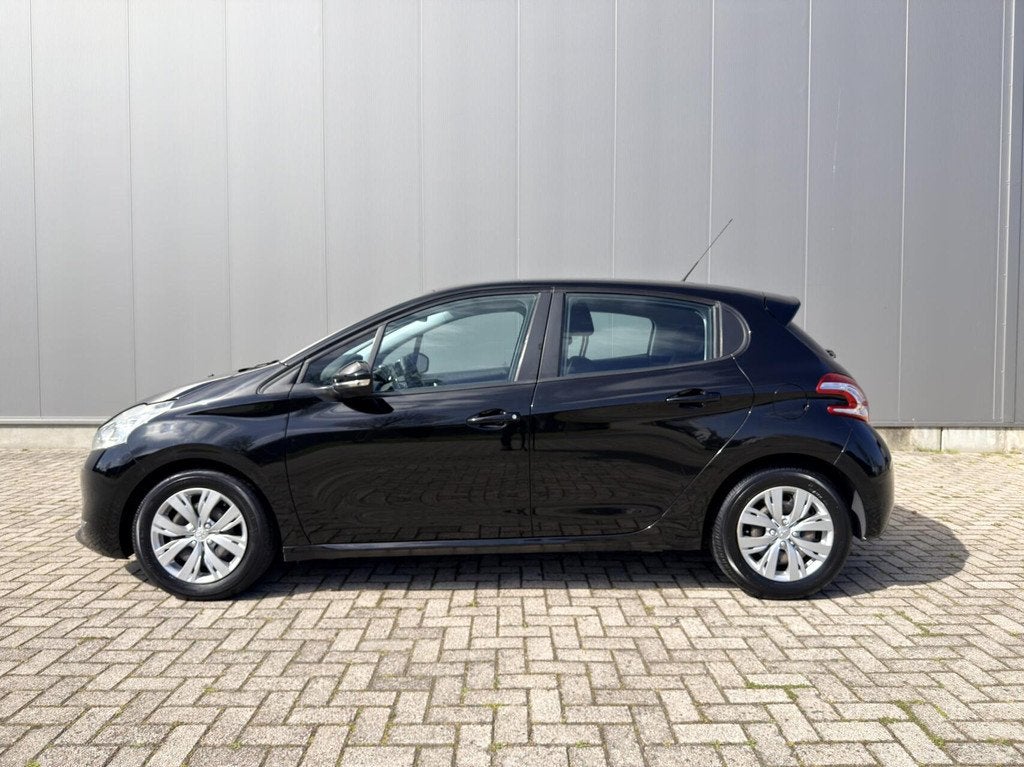 Peugeot 208 Automaat | Navi | Cruise | PDC | NL Auto, Euro 5, 1199 cc, Met garantie (alle), 82 pk