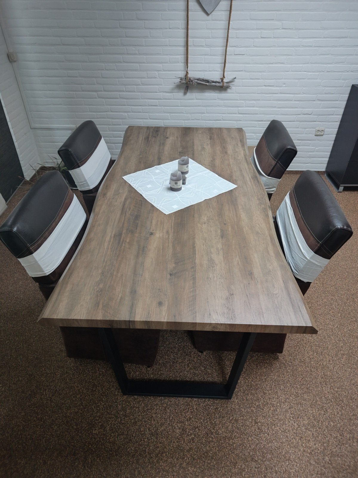 Elegante eettafel met 4 stoelen - Hout en leer, Ophalen, Gebruikt, Modern, Industrieel, 50 tot 100 cm