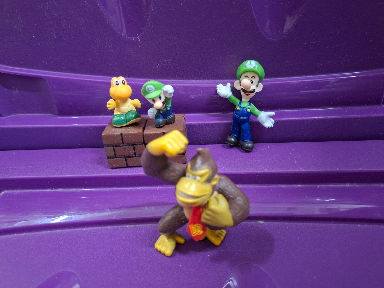 Luigi koopa donkey kong figuurtjes van mario, Kinderen en Baby's, Verzenden, Gebruikt