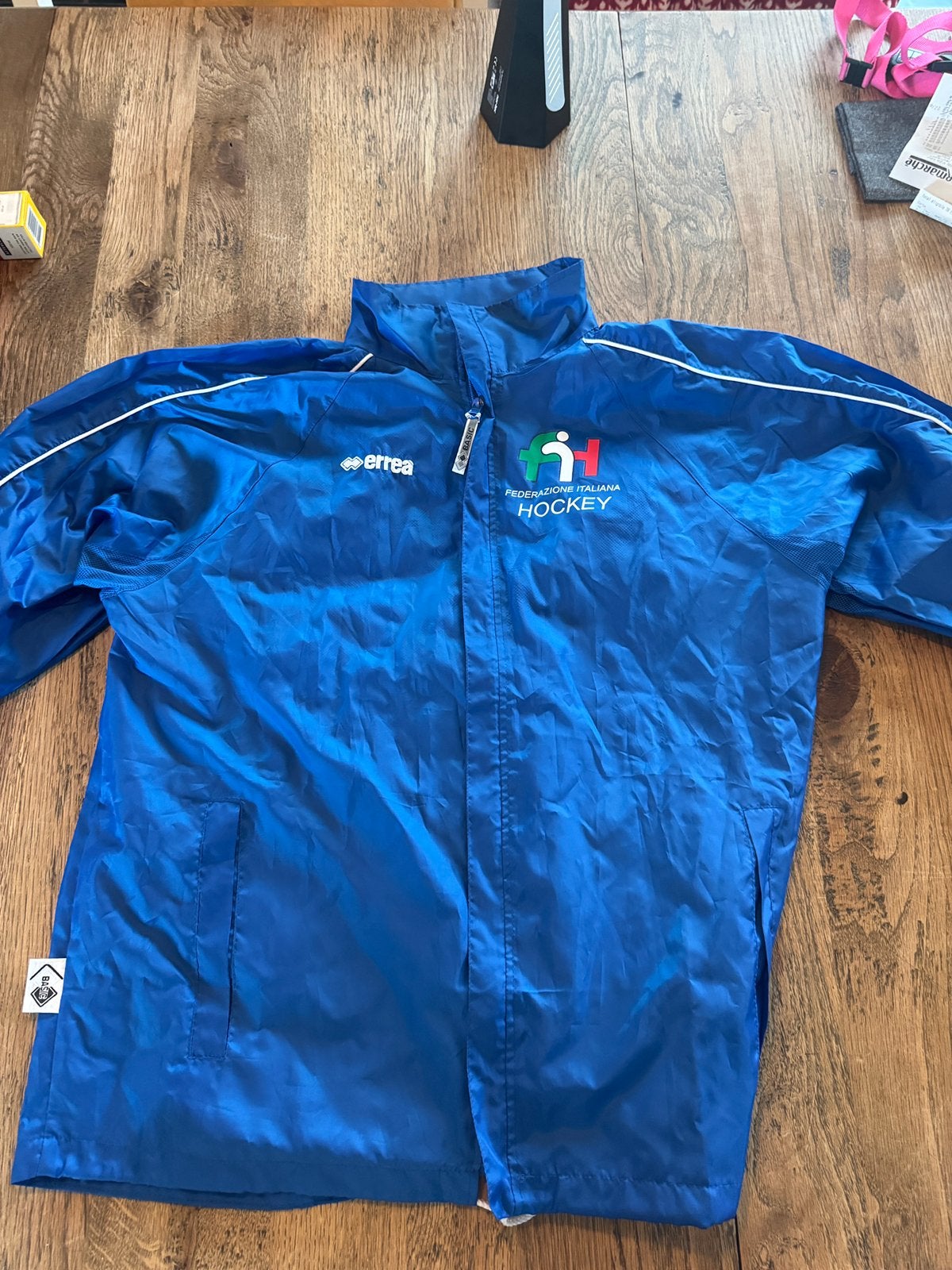 WK Hockey - Regenjack Italië, Sport en Fitness, Hockey, Ophalen of Verzenden, Gebruikt, Kleding