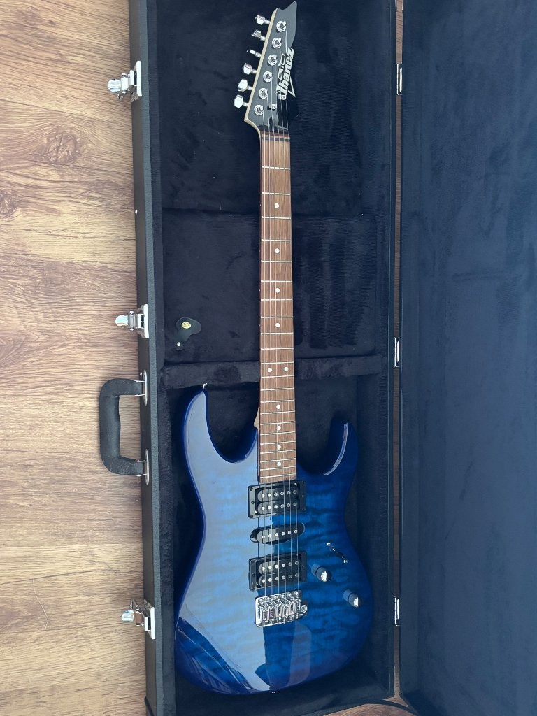 Ibanez electric guitar with hard case, Ophalen, Gebruikt, Solid body, Ibanez