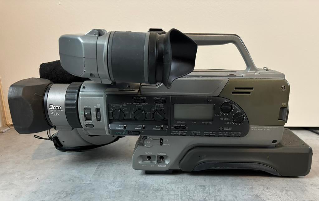Video camera SONY DCR-XV 9000E, Ophalen, Gebruikt, 20x of meer, Overige soorten