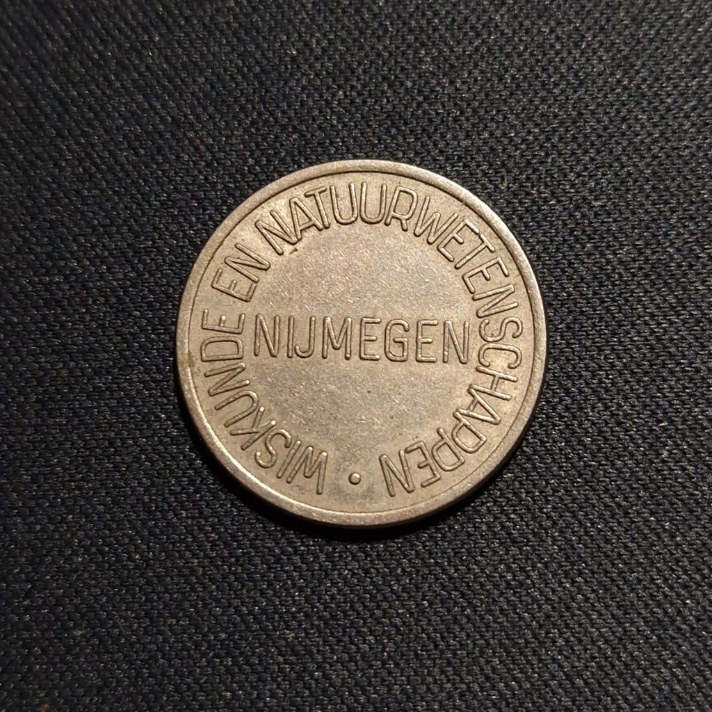 Penning Wiskunde en Natuurwetenschappen Nijmegen, Verzenden, Overige materialen, Nederland