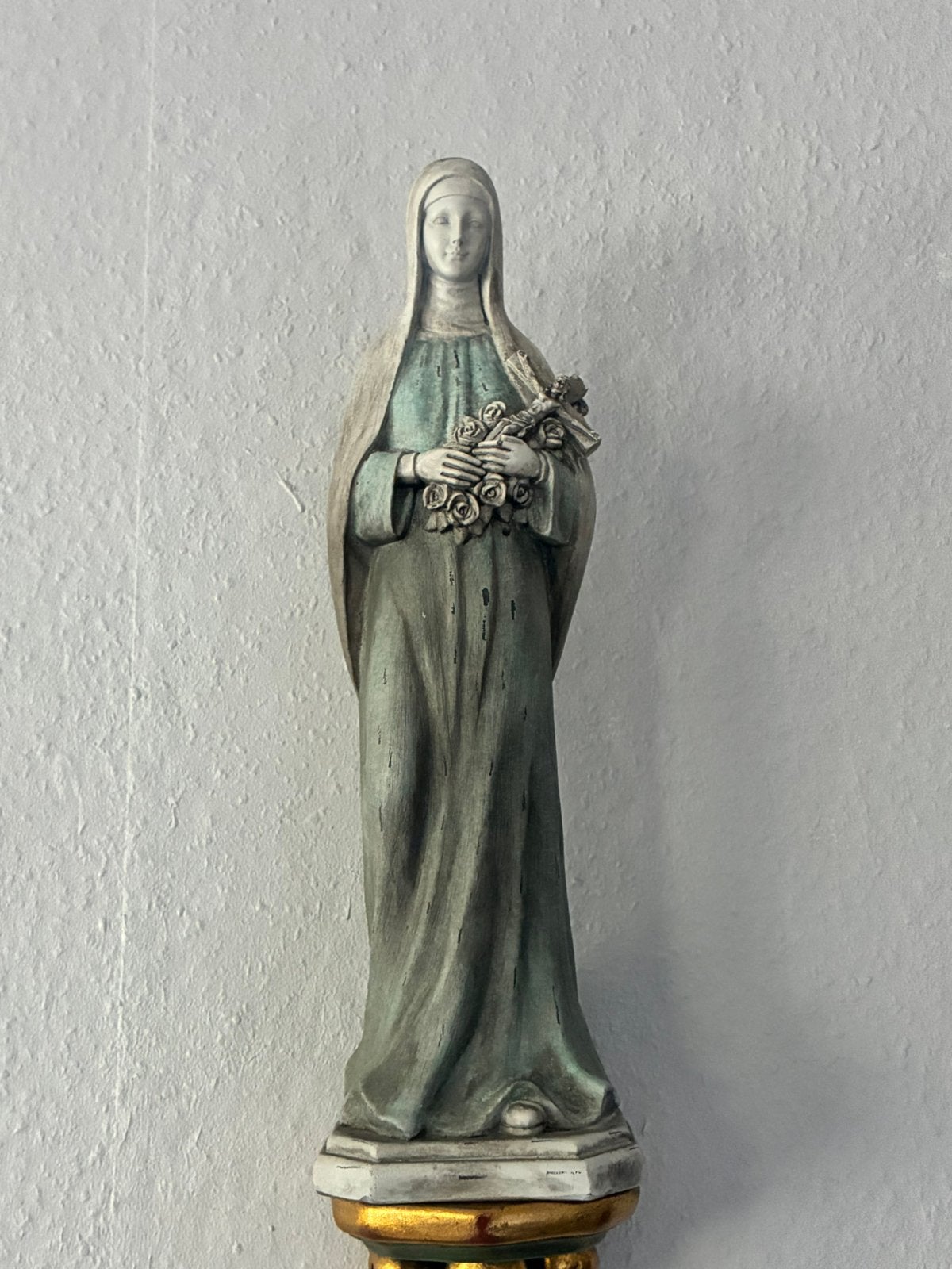 Uitzonderlijk mooi beeld Heilige Thérèse van Lisieux, Verzamelen, Ophalen of Verzenden, Zo goed als nieuw, Beeld(je)