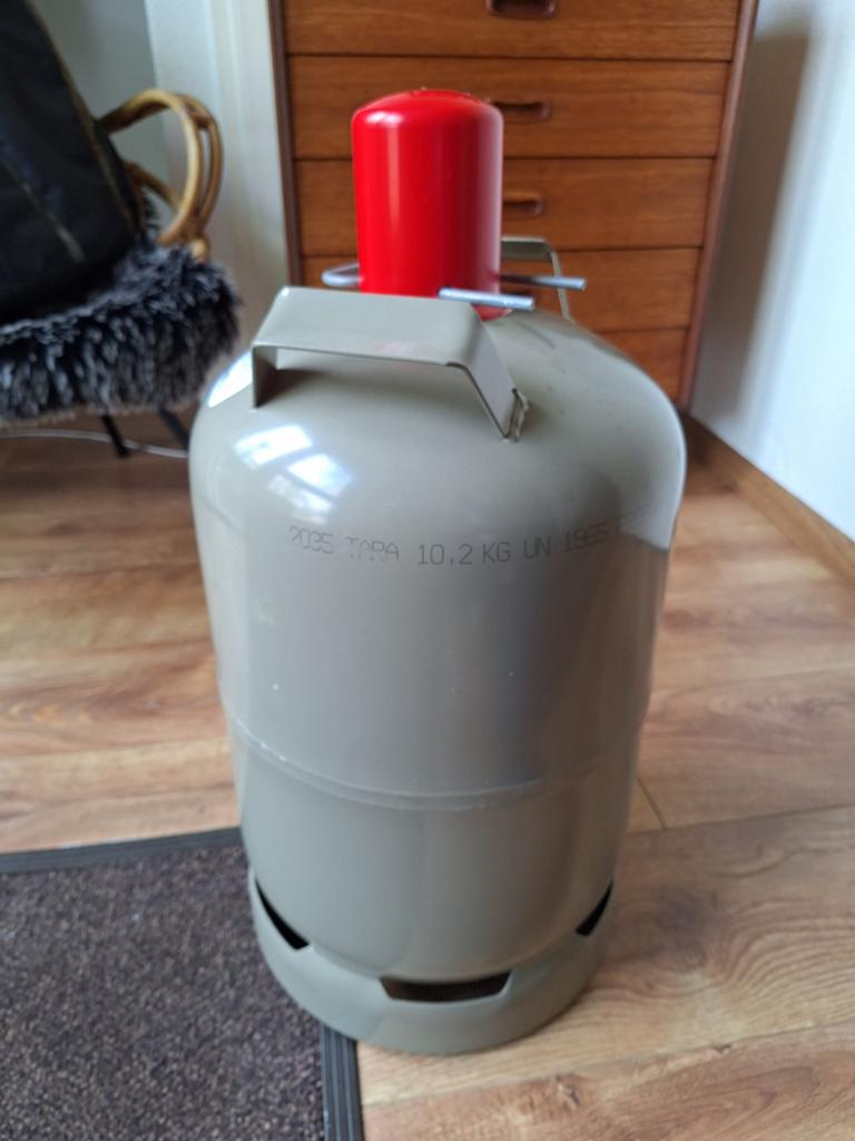 Gasfles hervulbaar tot 2035 11 kg vol, Ophalen