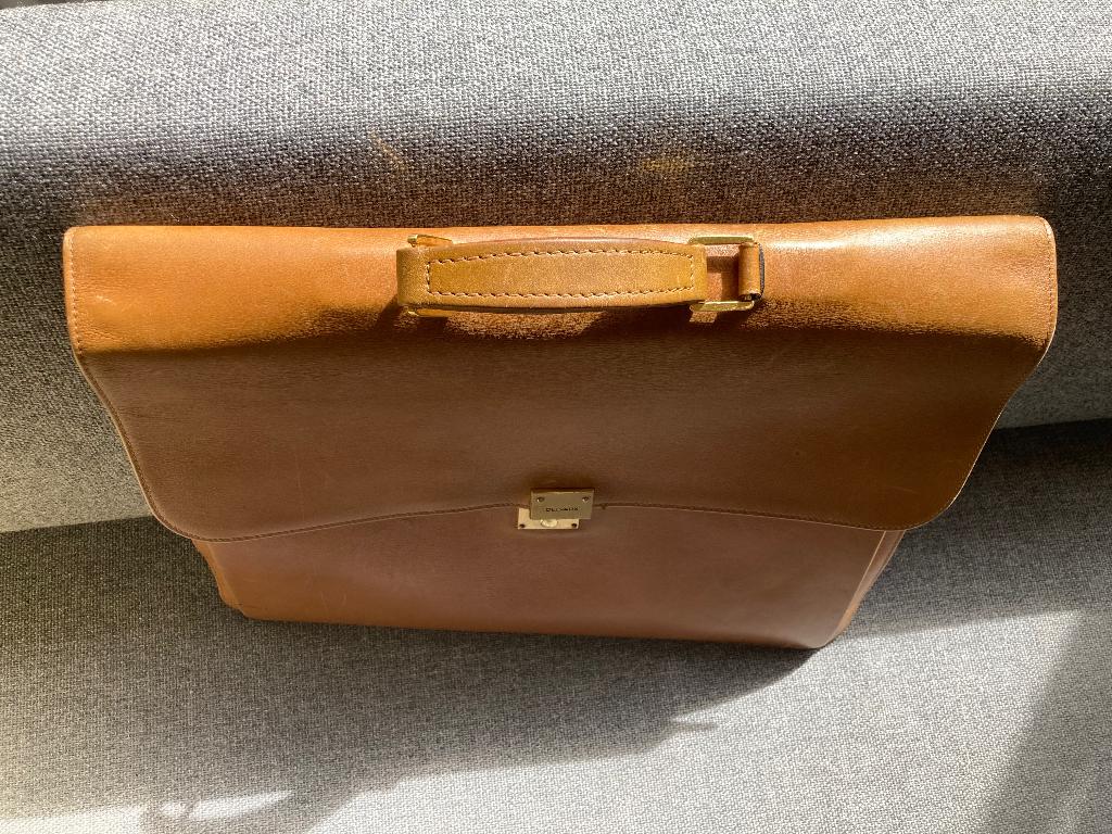 Delvaux - Aktentas, Slot, Ophalen of Verzenden, Zo goed als nieuw, Minder dan 35 cm