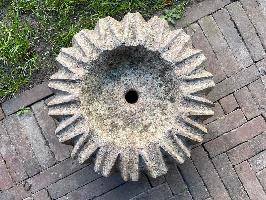 Stervormig hardstenen waterornament / fontein - Ø 40 cm, Ophalen, Zo goed als nieuw, Hardsteen, Waterornament