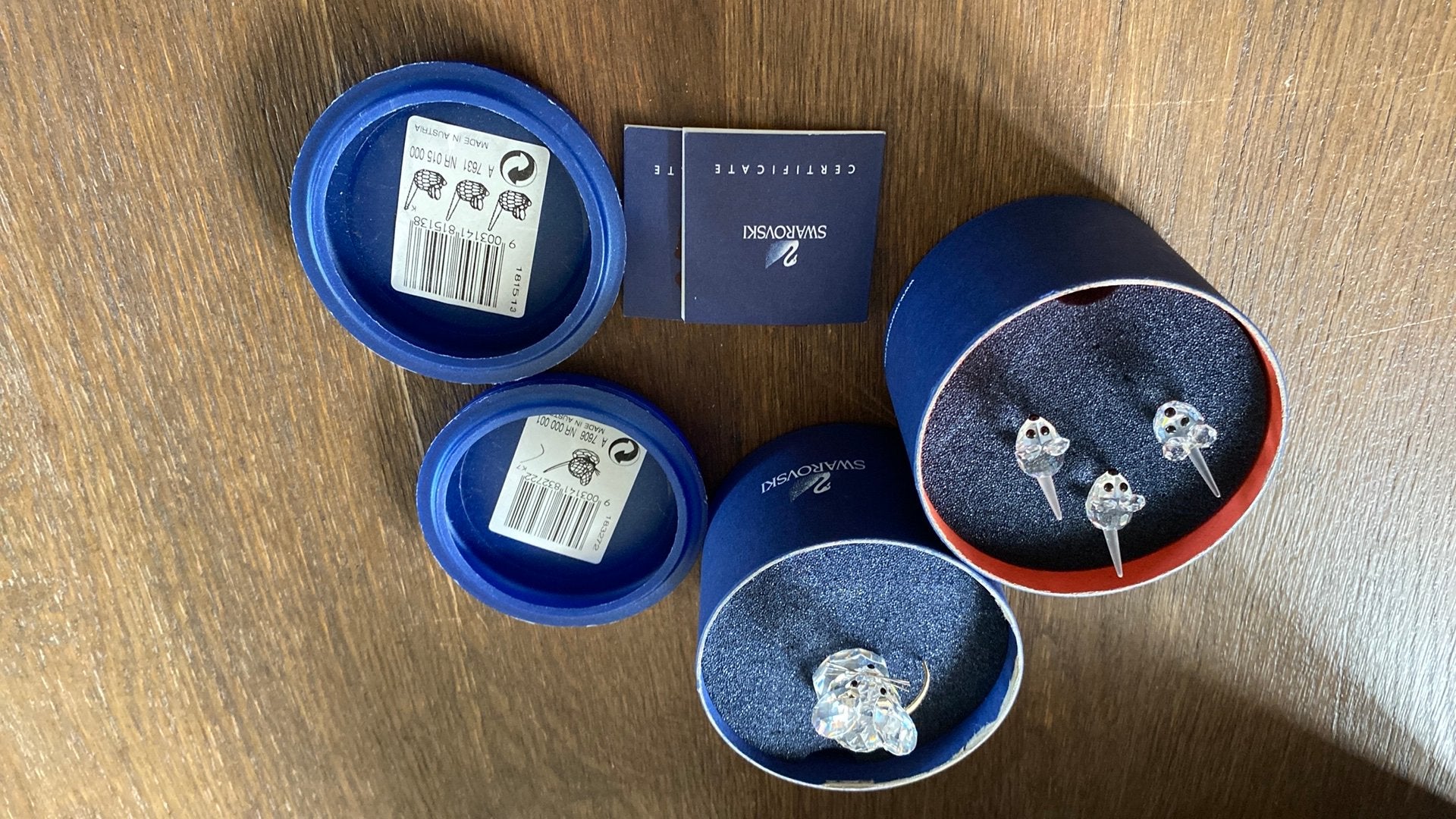 Grote en drie kleine muisjes nieuwstaat Swarovski, Ophalen of Verzenden, Zo goed als nieuw, Figuurtje