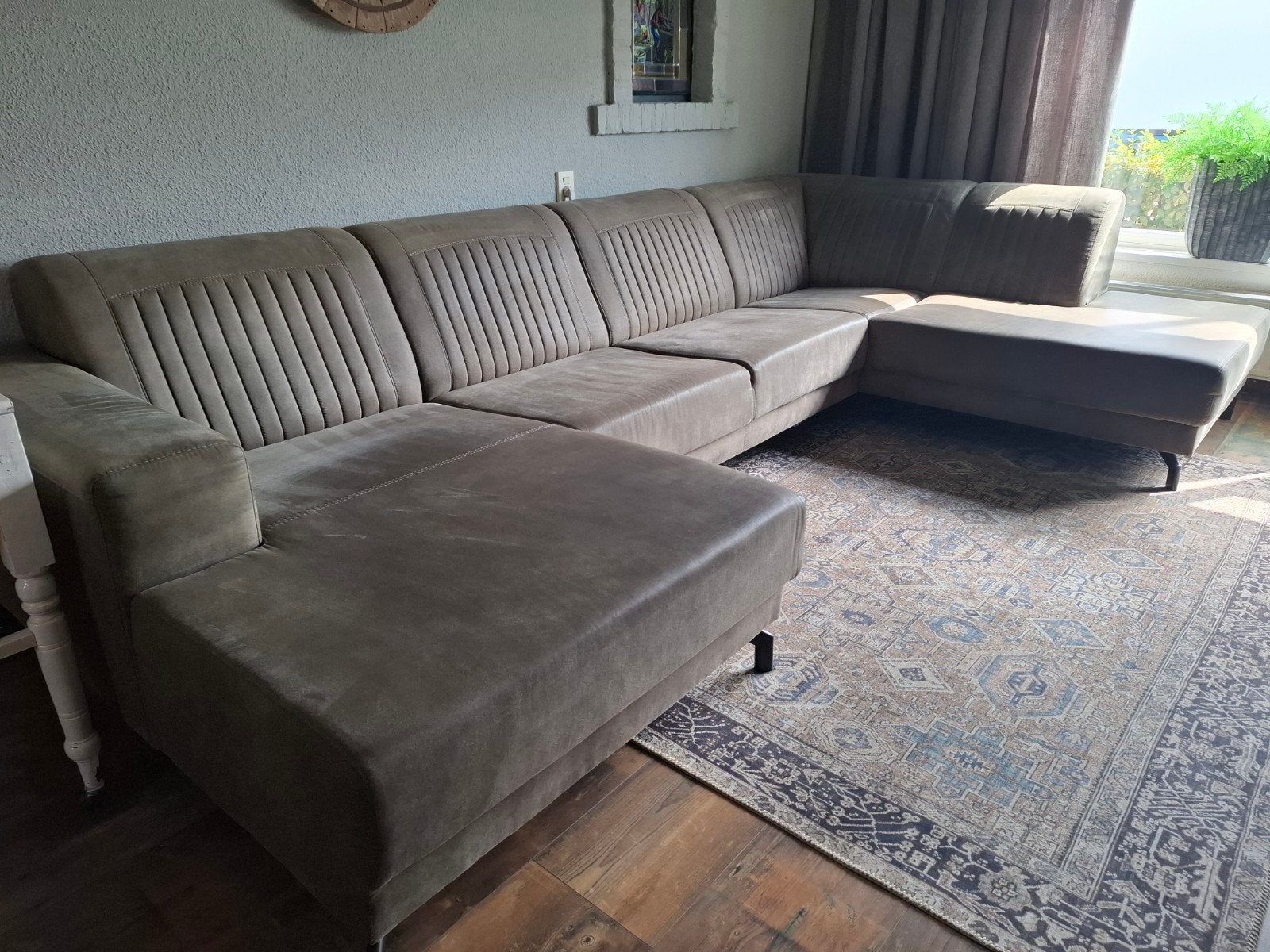 Mooie grote hoekbank met chaise longue, Ophalen, 250 tot 300 cm, Hoekbank, Zo goed als nieuw