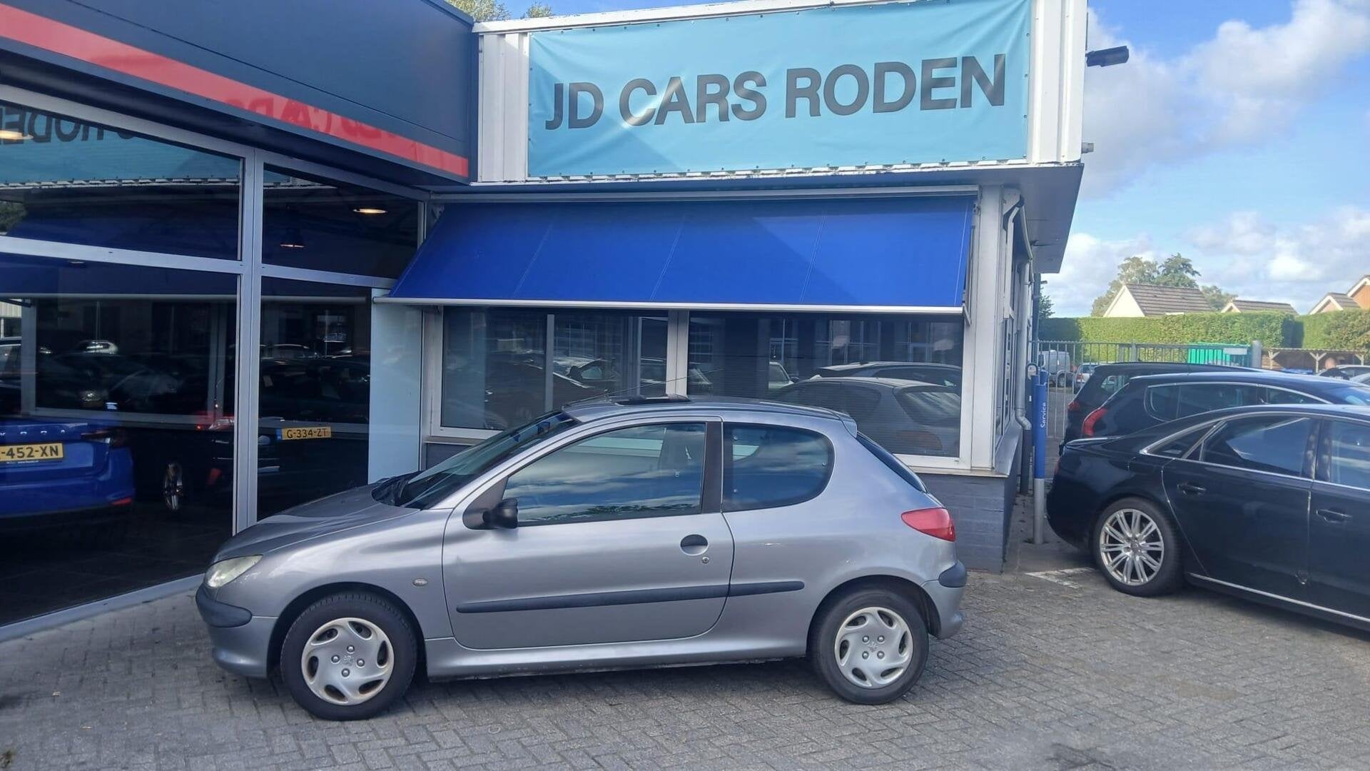 Peugeot 206 1.4 Gentry! Luxe! Netjes! Apk 20-05-2027! Koopje, Auto's, Voorwielaandrijving, 31 €/maand, 4 cilinders, Origineel Nederlands