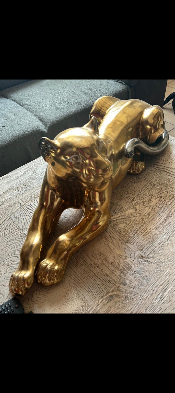 Blad gouden dieren beelden, Ophalen