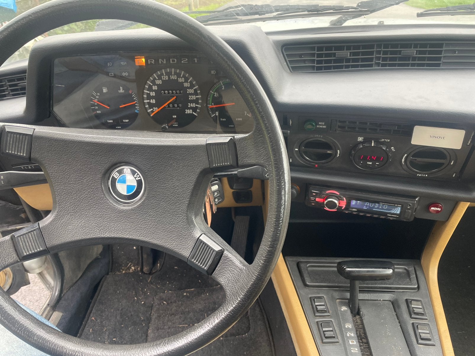BMW E24 635csi zeldzame m90 motronic uitvoering. E32 inruil, Auto's, Automaat, 3430 cc, Beige, 4 stoelen