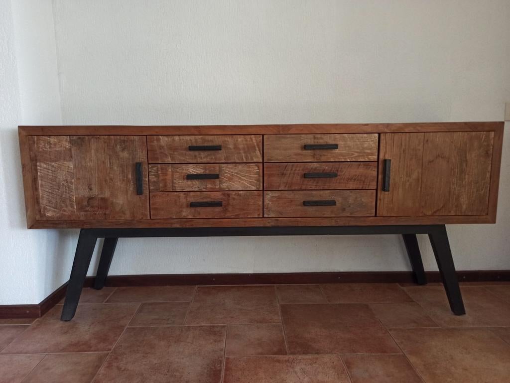 Dressoir van massief hout, Ophalen, Zo goed als nieuw, 25 tot 50 cm