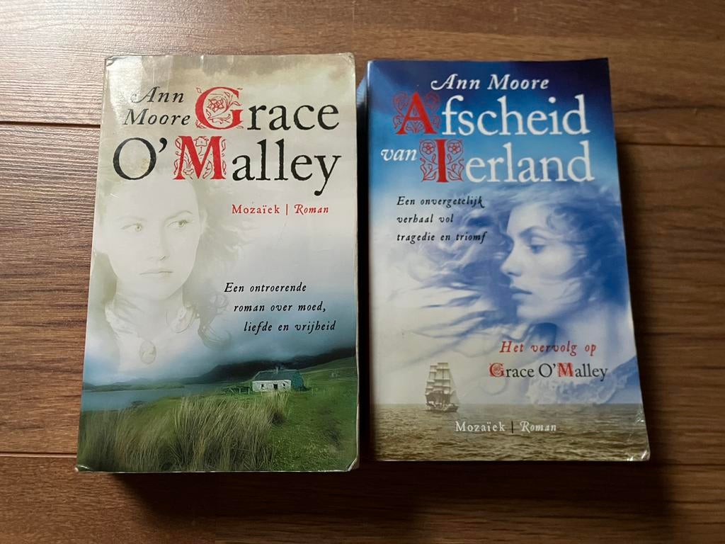 Twee delen over Grace O’Malley, Boeken, Ophalen of Verzenden, Gelezen