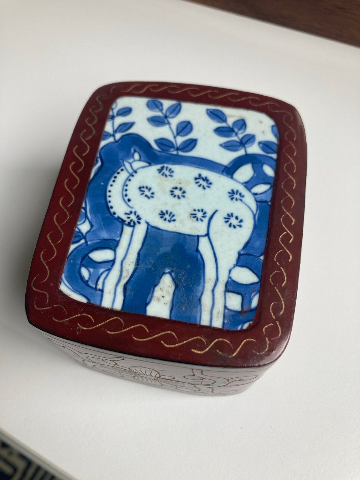 Antieke Chinese Lakdoos met Porseleinen Inleg, Antiek en Kunst, Ophalen of Verzenden