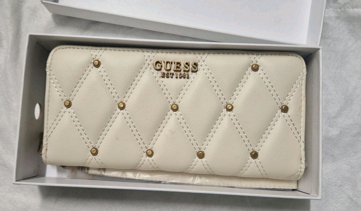 Guess portemonnee wit met gouden studs, Ophalen of Verzenden, Nieuw, Beige, Guess