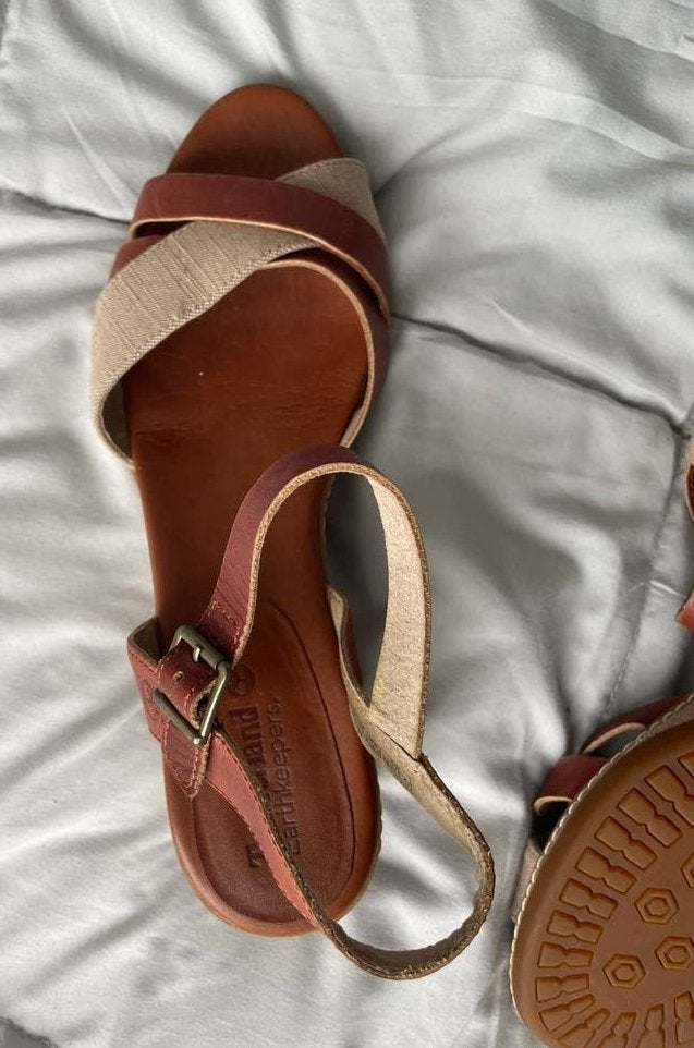 Timberland Earthkeepers Sandalen sleehak maat 41 z.g.a.n., Bruin, Zo goed als nieuw, Sandalen of Muiltjes, Ophalen of Verzenden