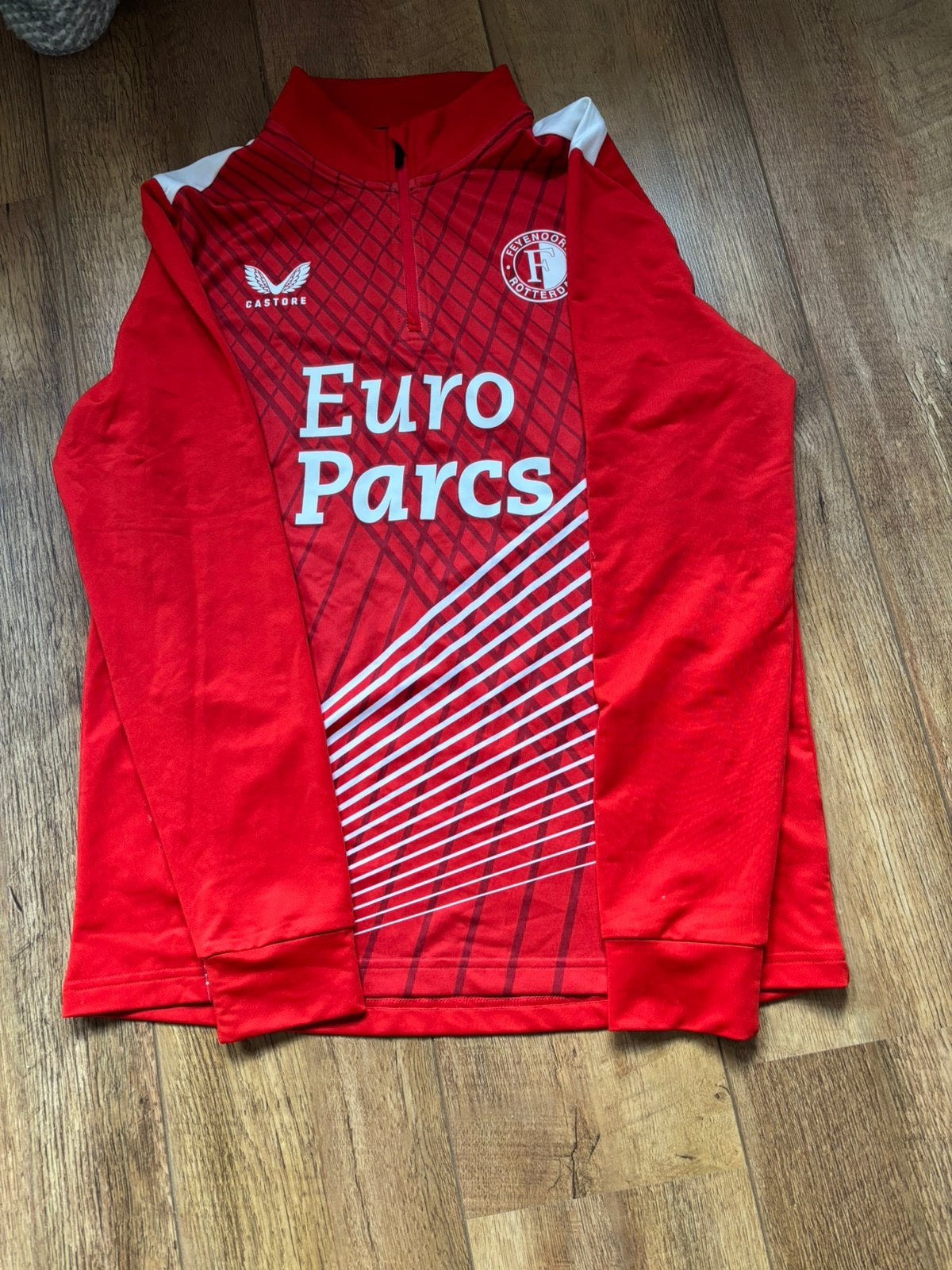 Feyenoord training top 23/24 Maat M (nieuw), Maat 48/50 (M), Ophalen of Verzenden, Zo goed als nieuw, Voetbal