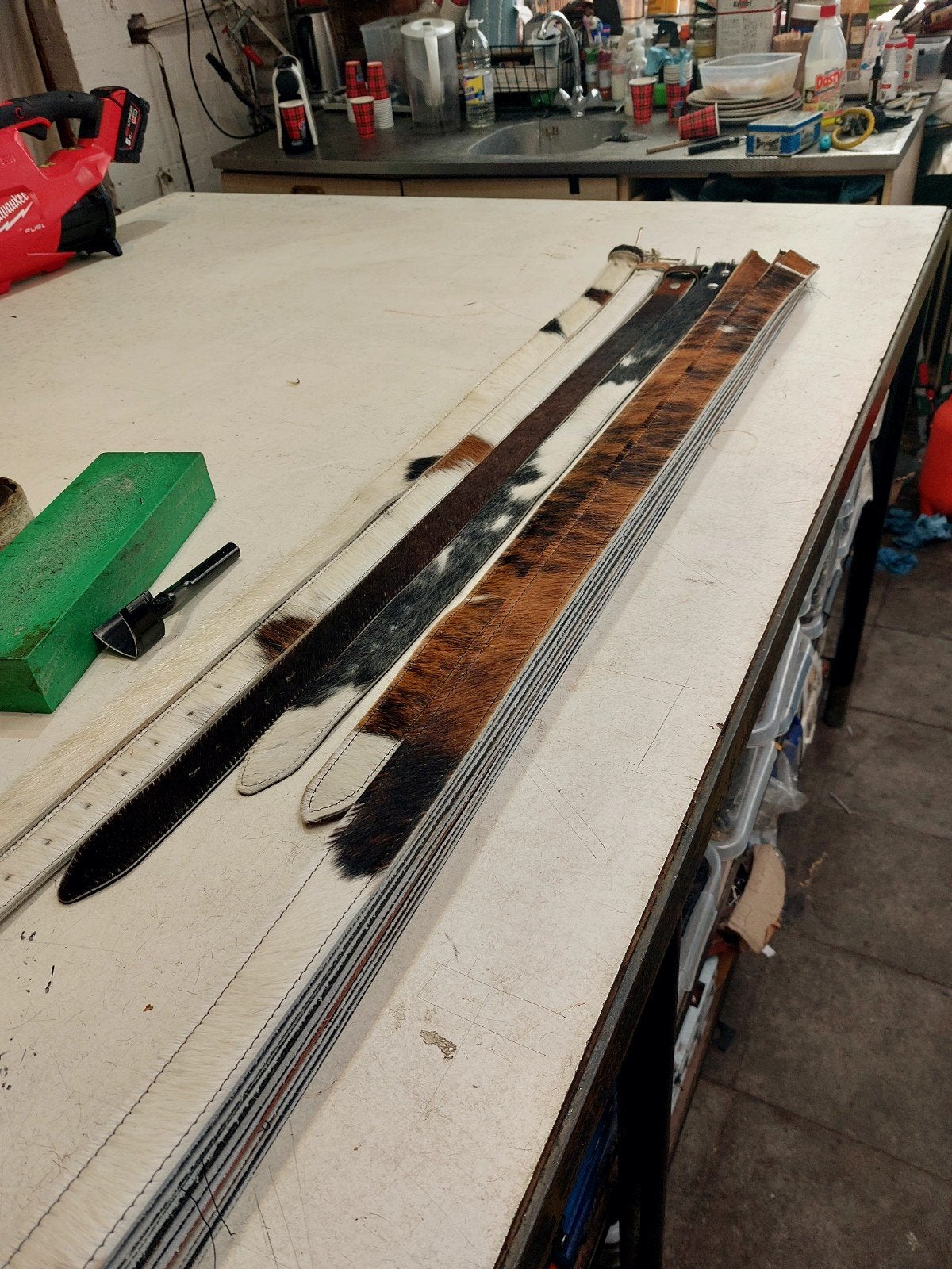 Koehuid Riemen Handmade NL gemaakt in ons eigen Atelier, Ophalen, Overige kleuren, Echt leder, Nieuw