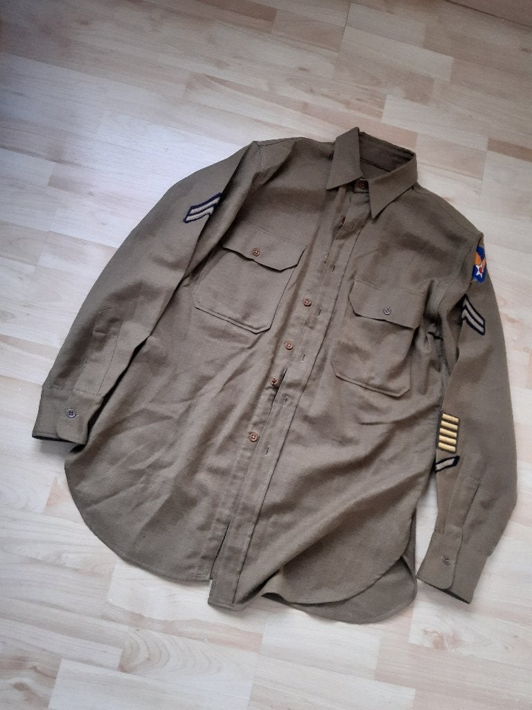 WW2 US, meerdere originele shirts en stropdassen, enlisted, Verzamelen, Ophalen of Verzenden, Landmacht, Amerika, Kleding of Schoenen