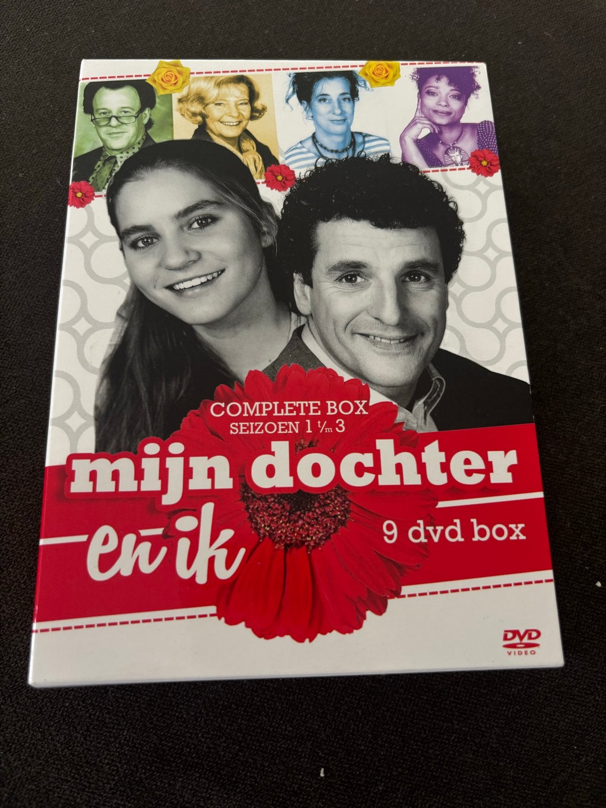 Mijn Dochter en Ik - Complete Box Seizoen 1 t/m 3 (9 DVD Box, Vanaf 6 jaar, Ophalen of Verzenden, Zo goed als nieuw, Komedie