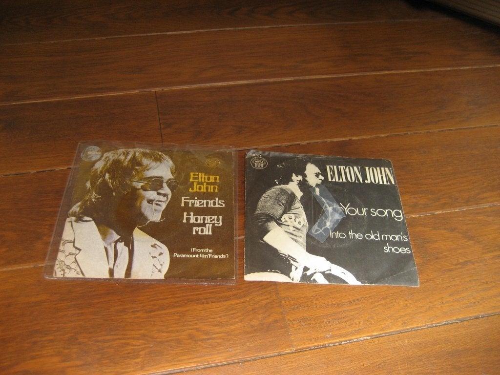 Elton john singles, Ophalen of Verzenden, Gebruikt, Pop